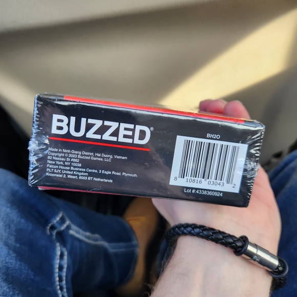 Drinking Game - Black and Red 2023 Brand New Card Game - Picture 5 of 6